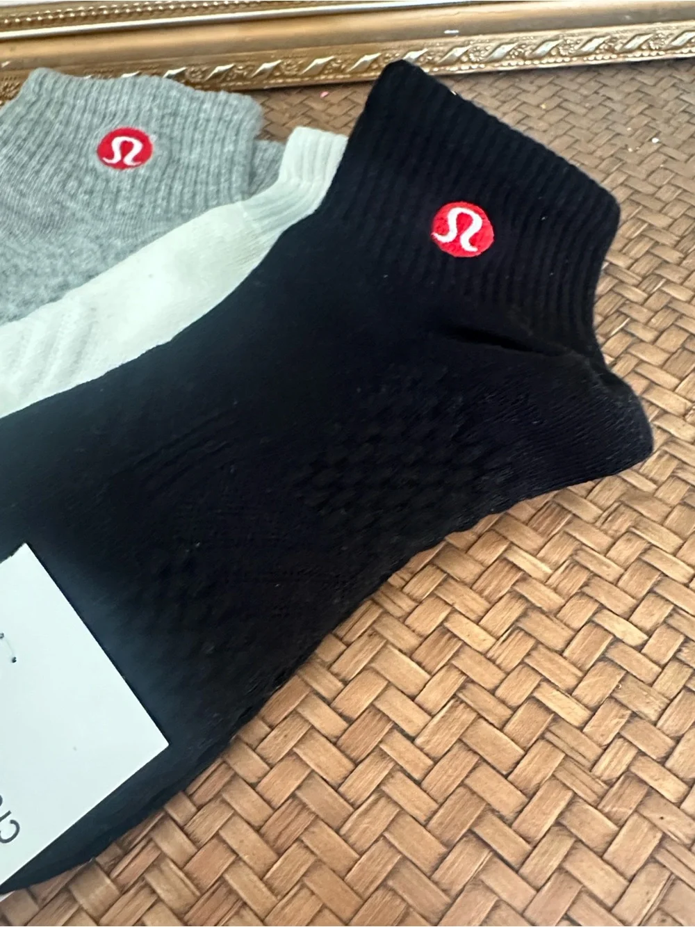 Lululemon daily stride crew socks set